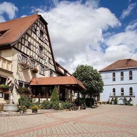 Hotel Brauereigasthof Landwehr-Braeu Reichelshofen Exterior foto