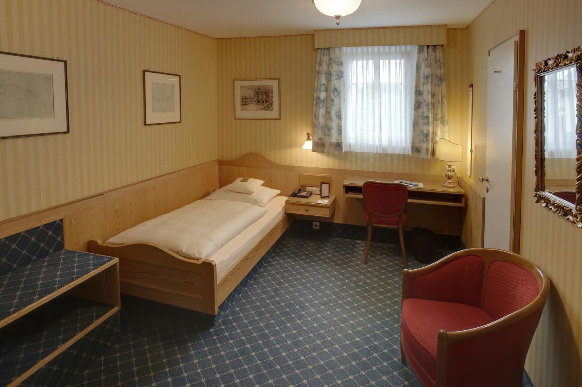 Hotel Brauereigasthof Landwehr-Braeu Reichelshofen Quarto foto