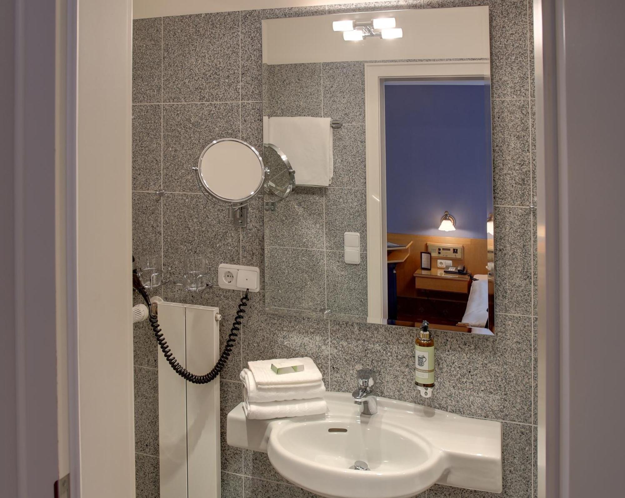 Hotel Brauereigasthof Landwehr-Braeu Reichelshofen Quarto foto