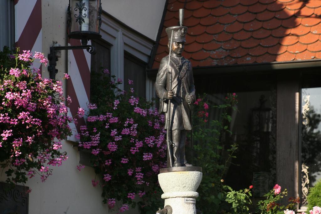 Hotel Brauereigasthof Landwehr-Braeu Reichelshofen Exterior foto