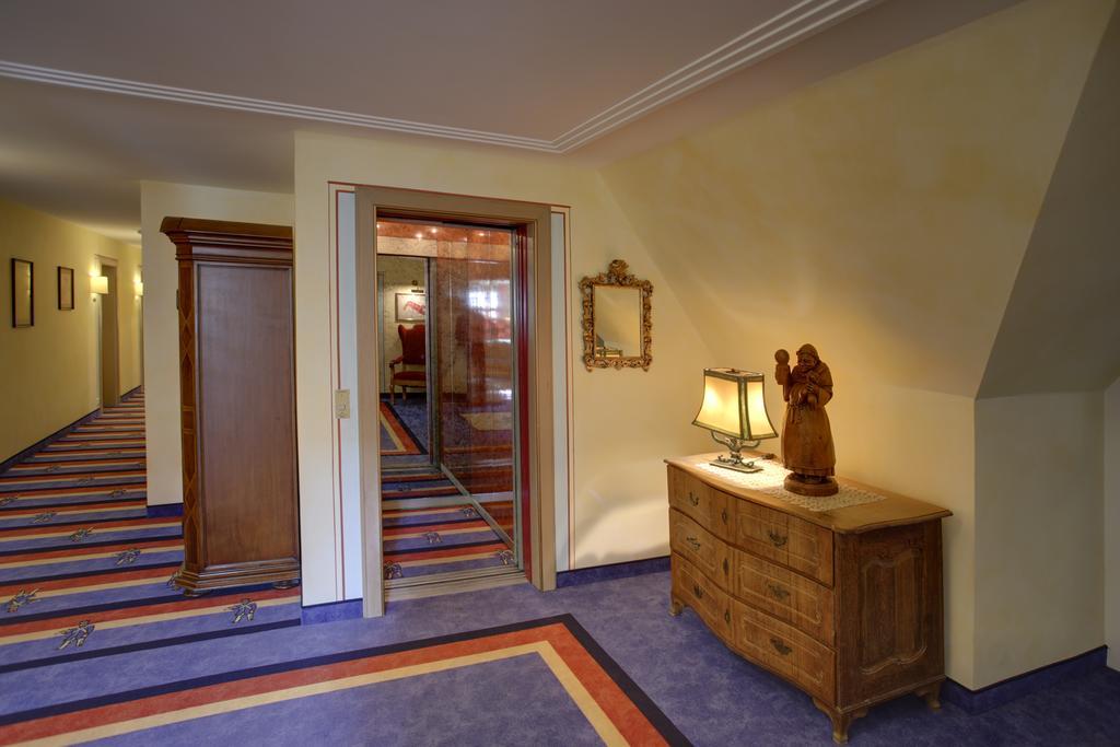 Hotel Brauereigasthof Landwehr-Braeu Reichelshofen Exterior foto