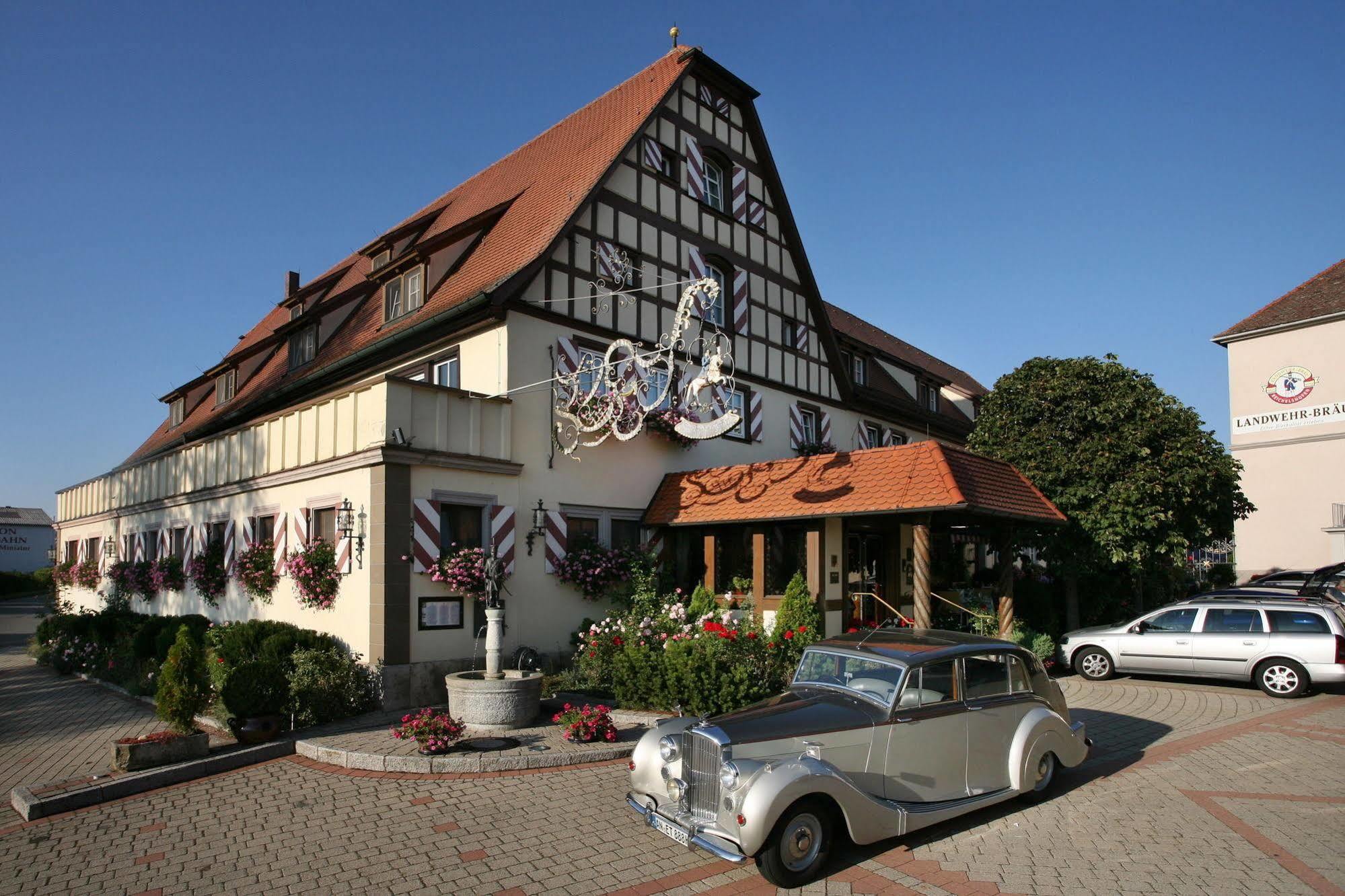 Hotel Brauereigasthof Landwehr-Braeu Reichelshofen Exterior foto