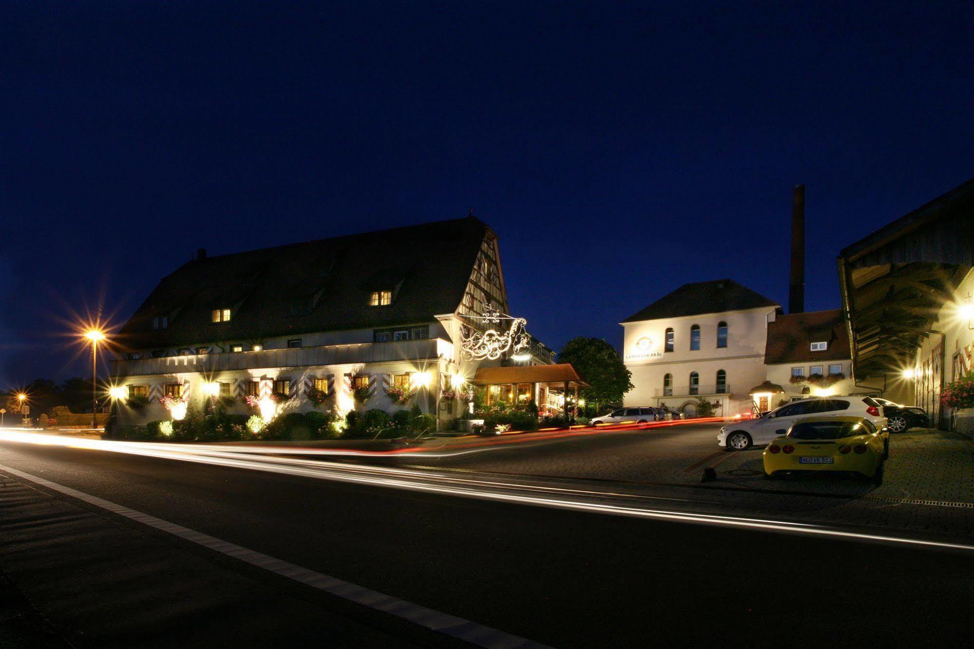 Hotel Brauereigasthof Landwehr-Brau Reichelshofen Exterior foto